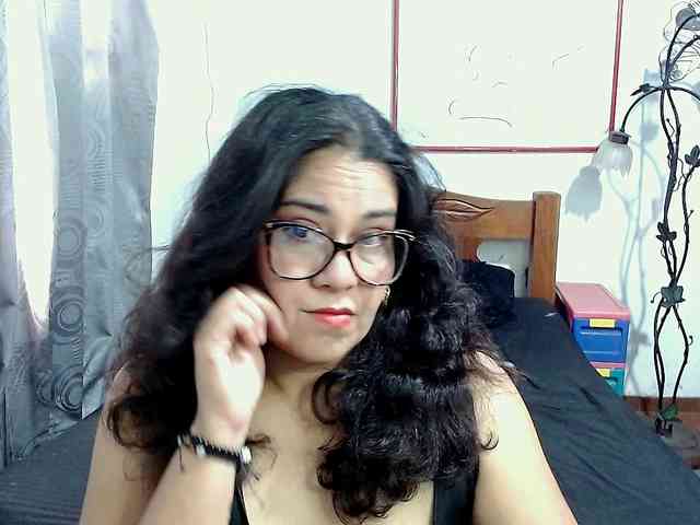 Mistresskloe webcam