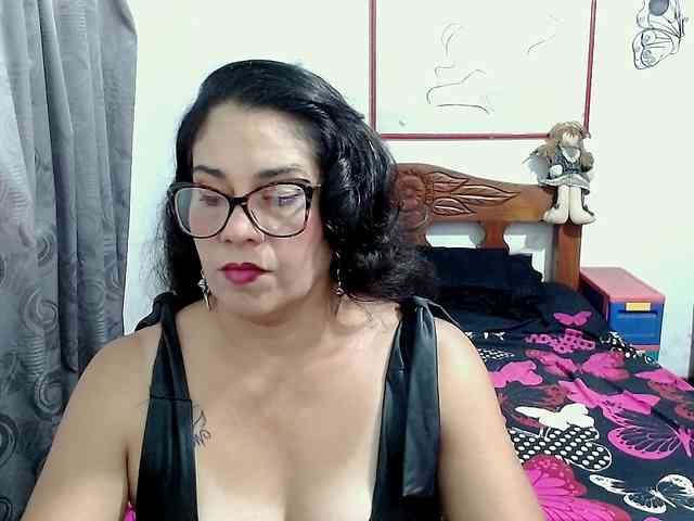 Mistresskloe webcam