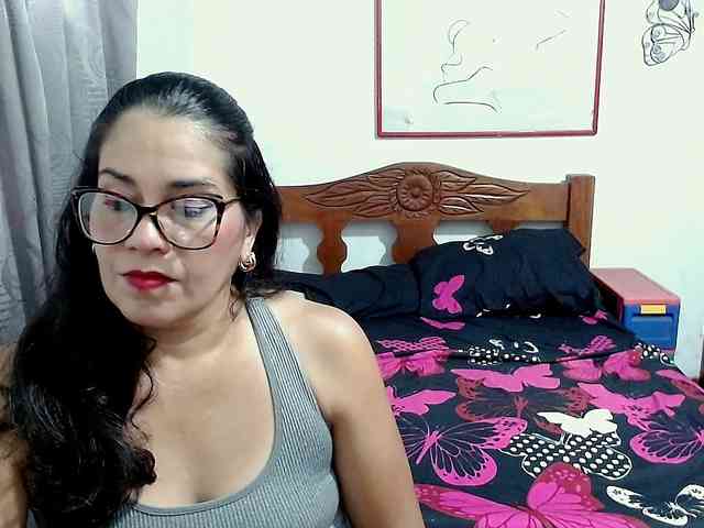 Mistresskloe webcam