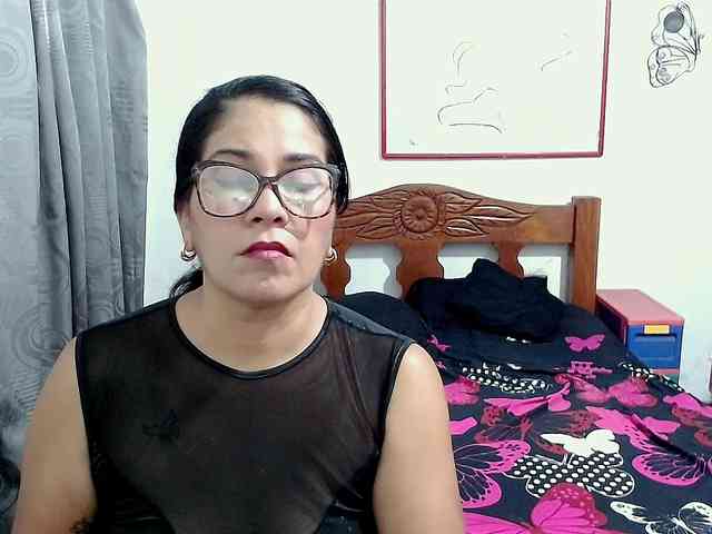 Mistresskloe webcam