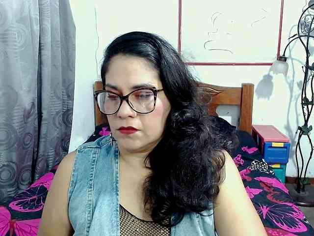 Mistresskloe webcam