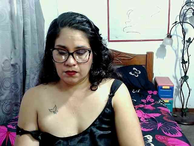 Mistresskloe webcam