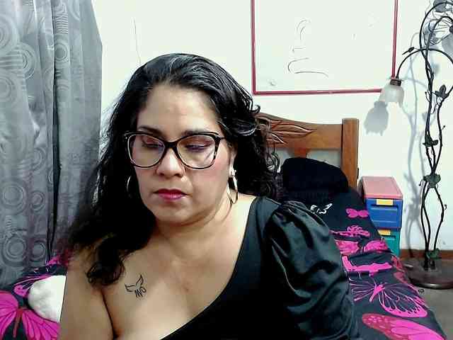 Mistresskloe webcam