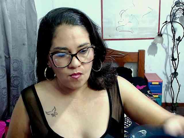 Mistresskloe webcam