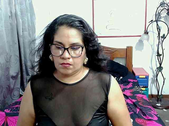 Mistresskloe webcam