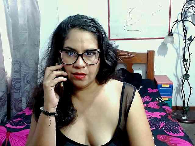 Mistresskloe webcam
