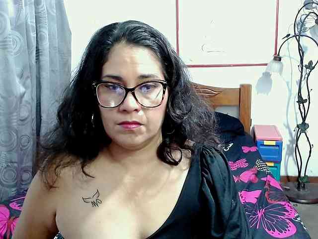 Mistresskloe webcam