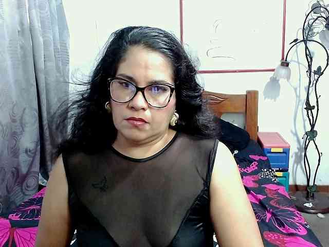 Mistresskloe webcam
