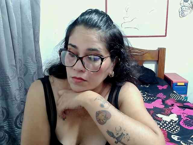 Mistresskloe webcam
