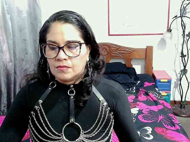 Mistresskloe webcam
