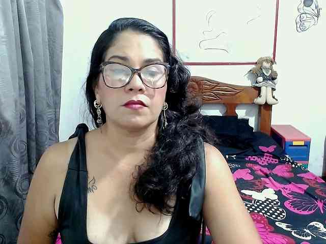 Mistresskloe webcam