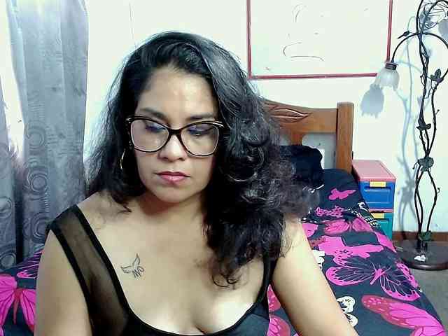 Mistresskloe webcam