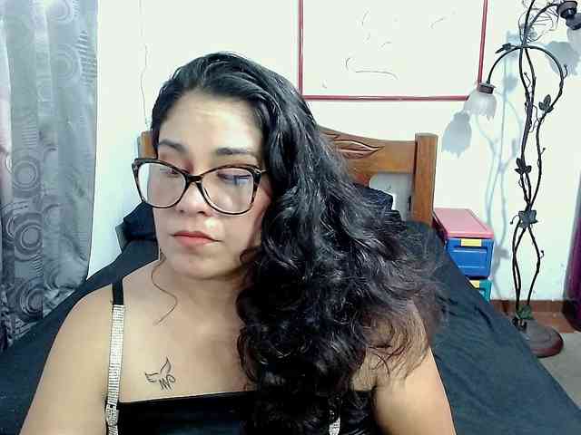 Mistresskloe webcam