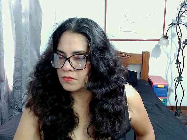Mistresskloe webcam
