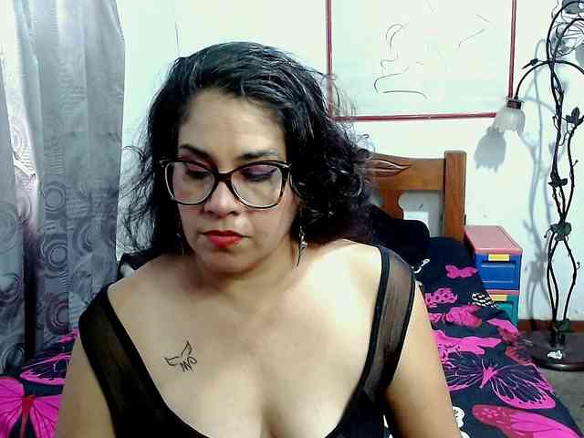 Mistresskloe webcam