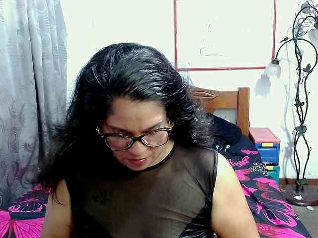 Mistresskloe webcam