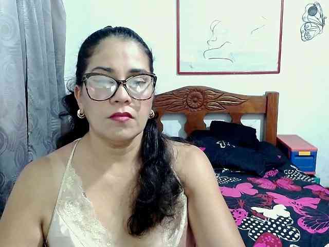 Mistresskloe webcam