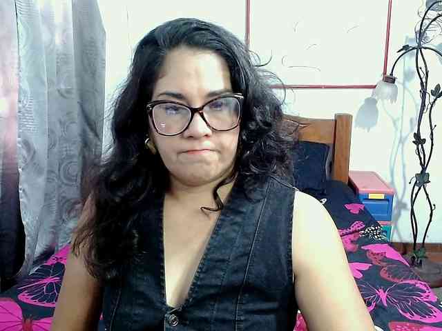 Mistresskloe webcam