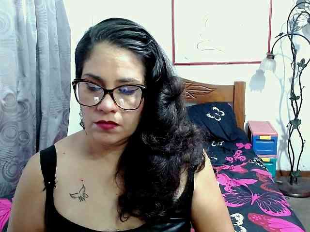 Mistresskloe webcam