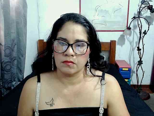 Mistresskloe webcam