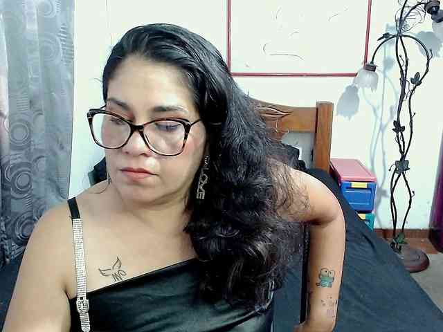 Mistresskloe webcam