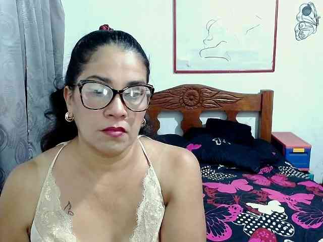 Mistresskloe webcam