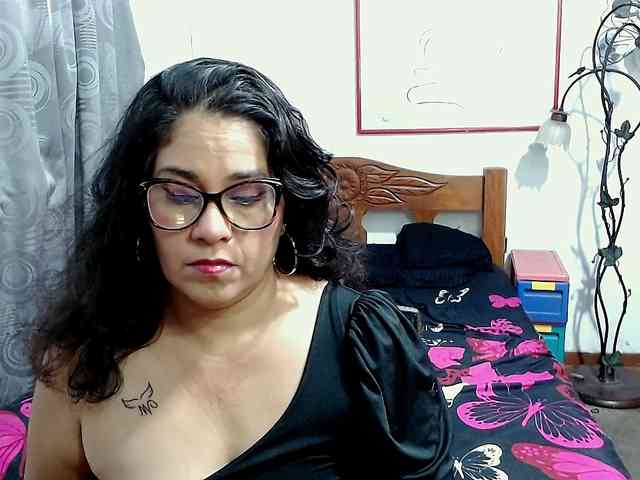 Mistresskloe webcam
