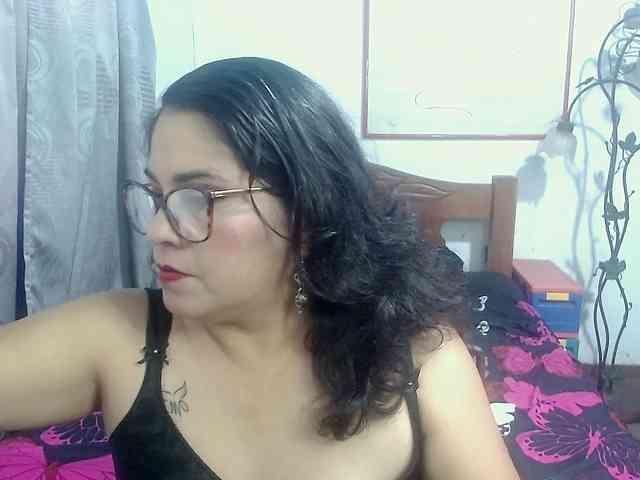 Mistresskloe webcam