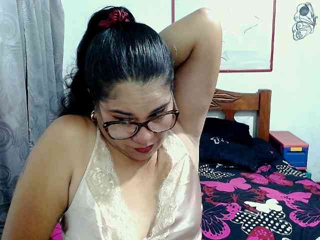 Mistresskloe webcam