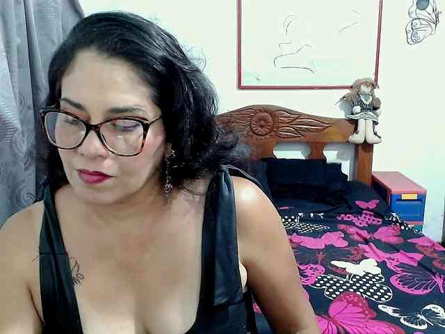 Mistresskloe webcam