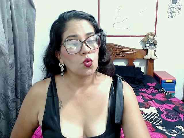 Mistresskloe webcam