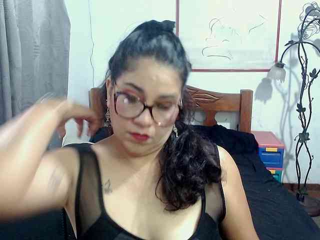 Mistresskloe webcam