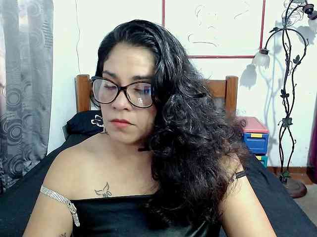 Mistresskloe webcam
