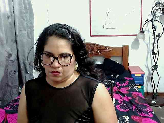 Mistresskloe webcam