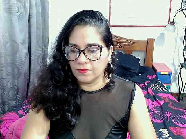 Mistresskloe webcam
