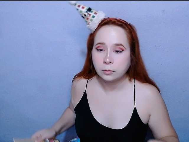 Maxlayla live cam profile