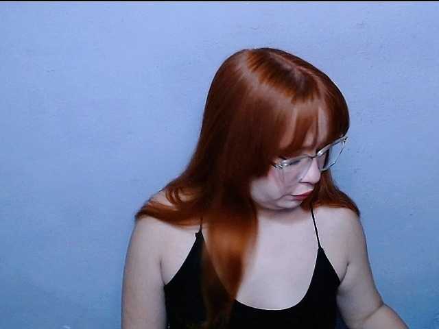 Maxlayla's BongaCams show and profile