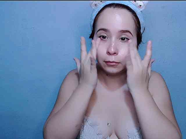 Maxlayla webcam