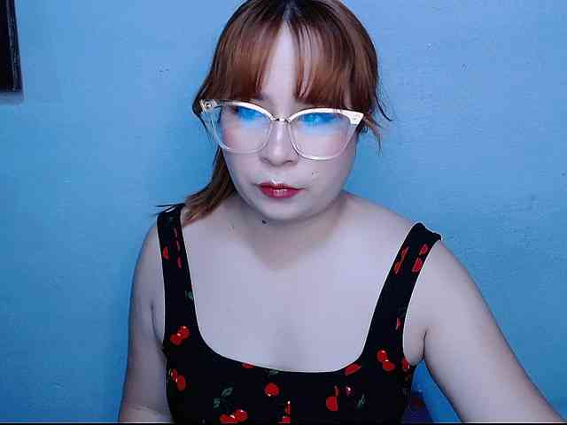 chatting live Maxlayla
