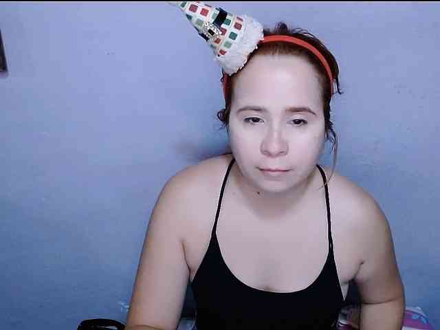 Maxlayla Live Webcam on BongaCams