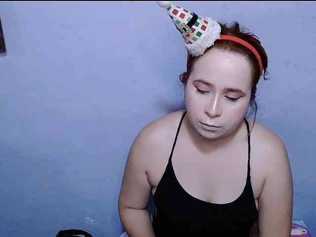 Maxlayla Live Webcam on BongaCams