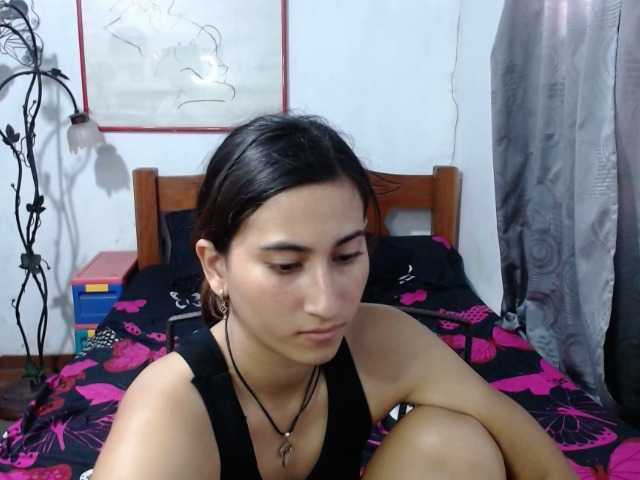 LadyMilk webcam