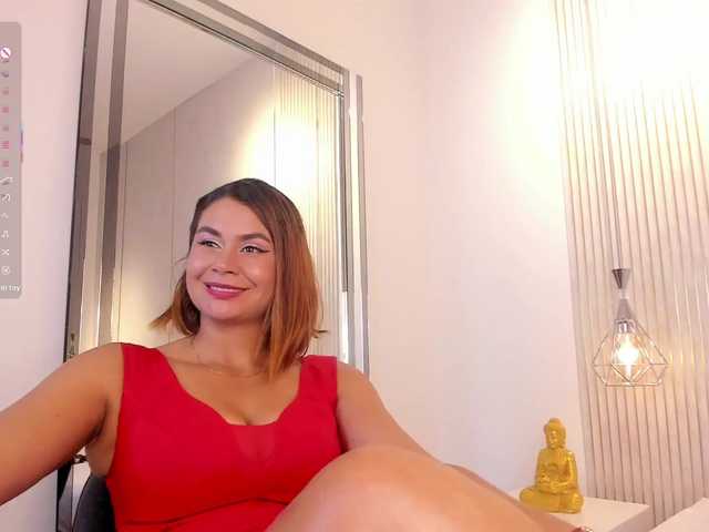 Luisa-Martinez's BongaCams show and profile