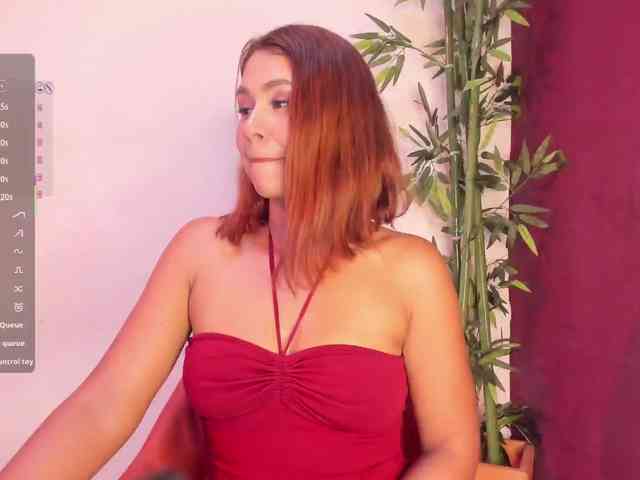 Luisa-Martinez webcam