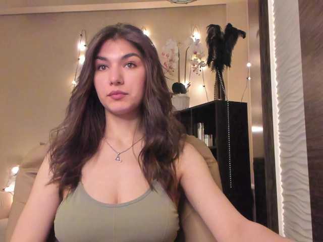 MonikaBa's BongaCams show and profile