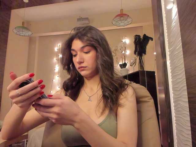 MonikaBa's BongaCams show and profile