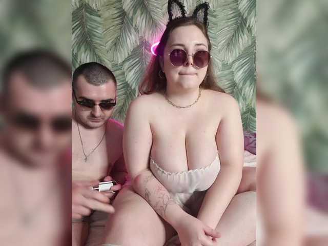 Red-rooms's BongaCams profile