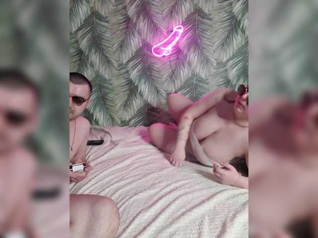 Red-rooms's BongaCams profile