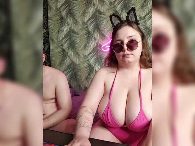 Red-rooms's BongaCams profile