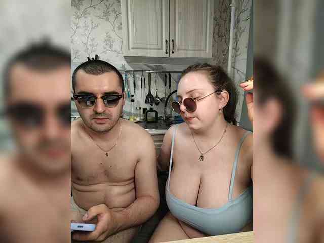 Red-rooms Live Webcam on BongaCams